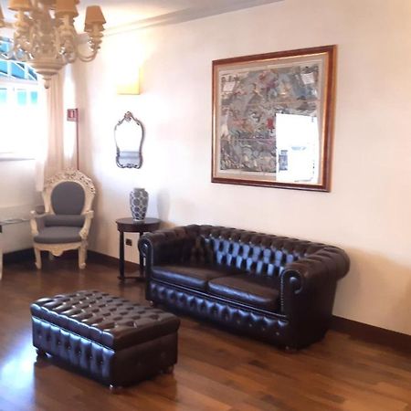 Albergo Moderno Lucca Luaran gambar